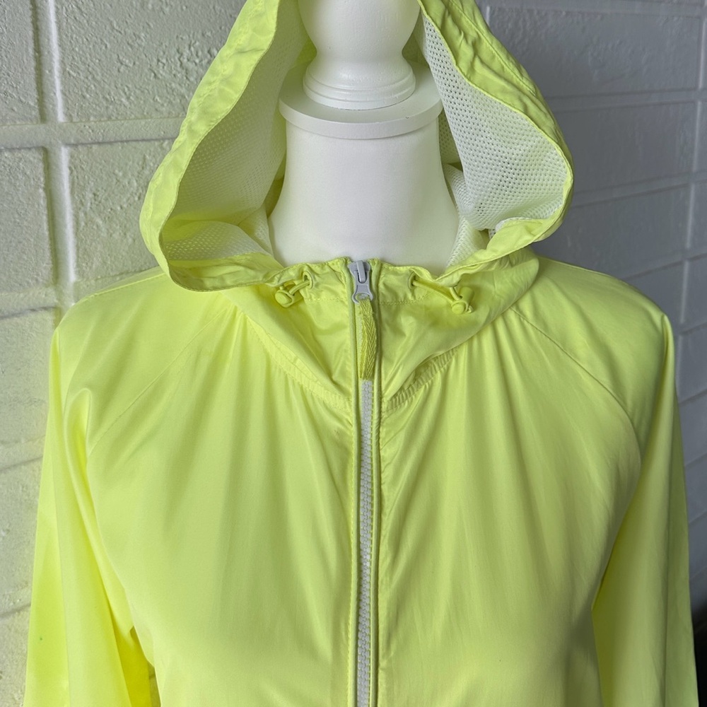 Cotton On Women’s Light Yellow Hooded Windbreaker - Picture 14 of 16